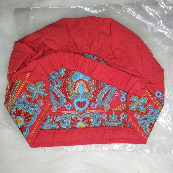 New embroidered headscarf - Picture 2 of 3